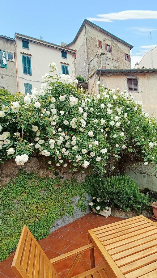 Вилла La Torretta Del Lago Ангвиллара-Сабация Экстерьер фото